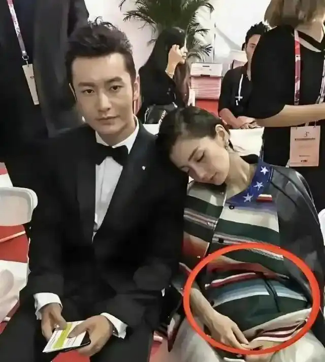 Angelababy离婚后夜游上海路过婚礼旧地，一句这是我结婚的地方，让无数人看