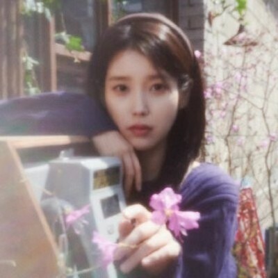 IU花书签3期待这个韩永一震碎kpop 我们5.27见 ​​​