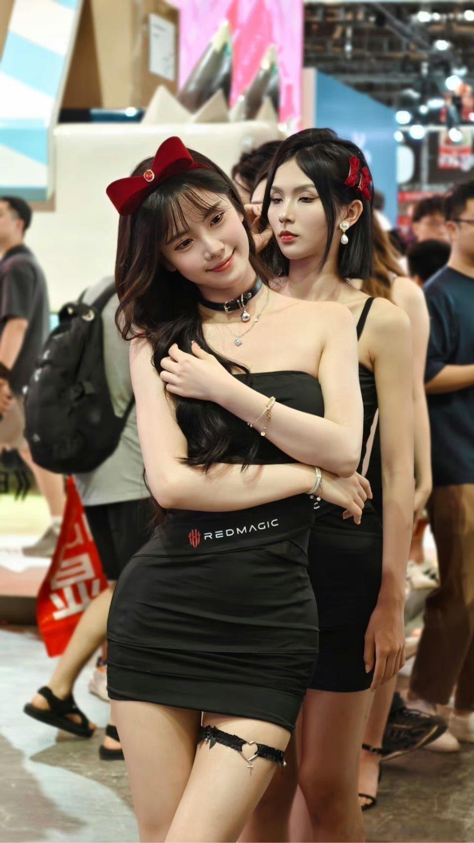 #2024chinajoy#红魔展区可别去啊，小姐姐会把你包围[允悲][允悲][