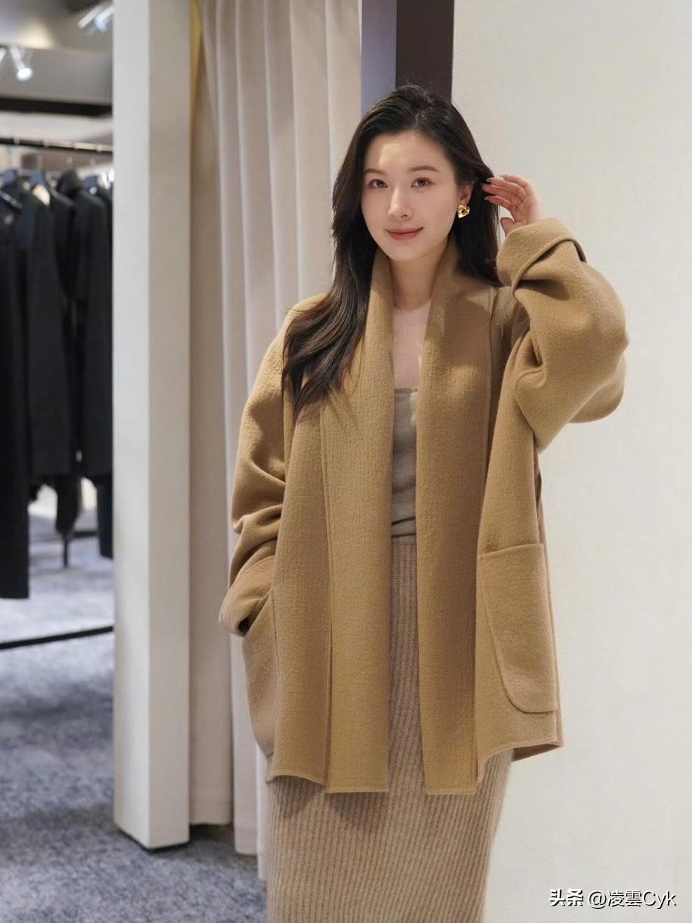 温柔的色彩，气质的穿搭