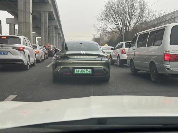#小米汽车保单价格曝光#应该是22-33之间，信不信？ ​​​