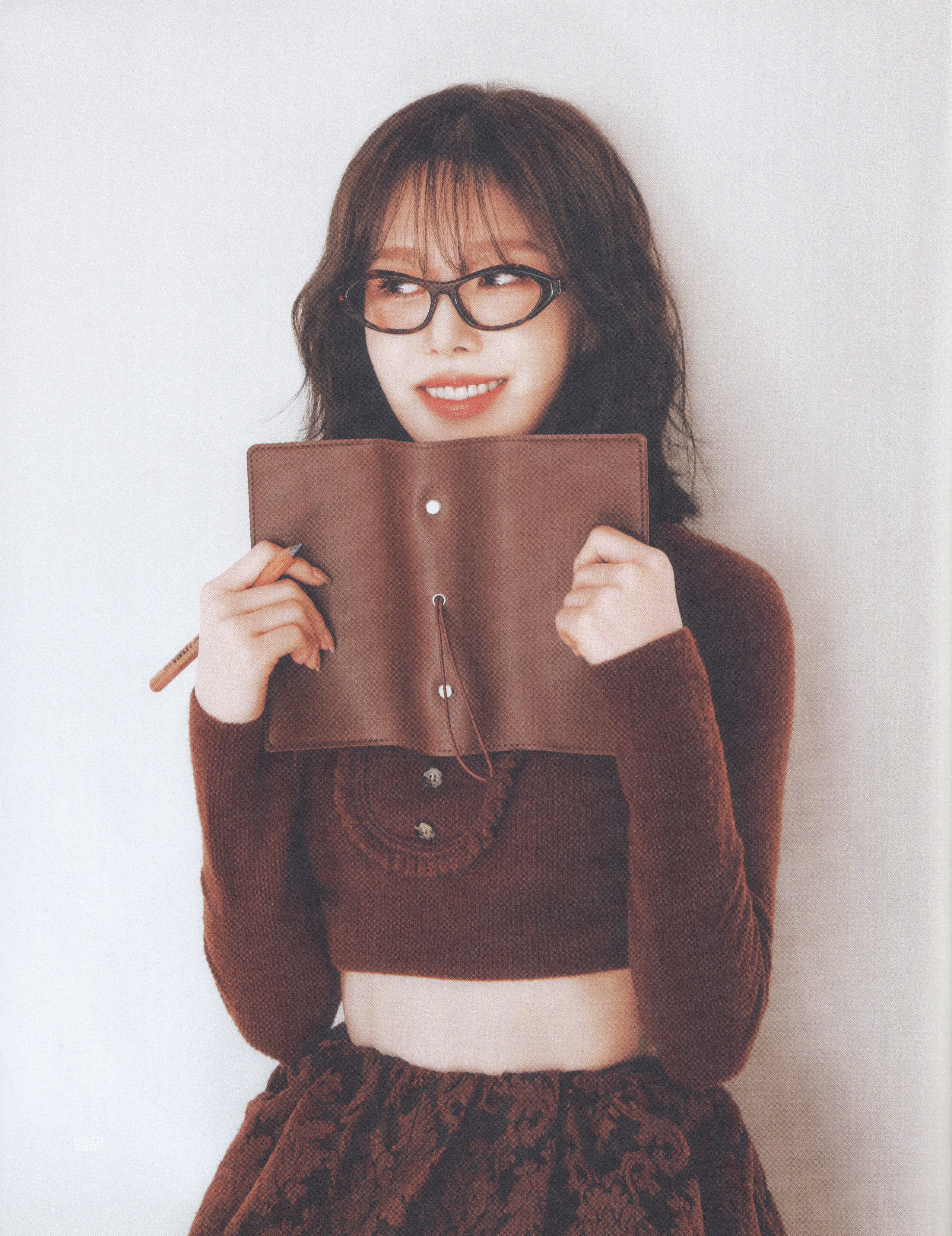 嗑颜bot Wendy孙胜完 | Waves漫潮杂志 