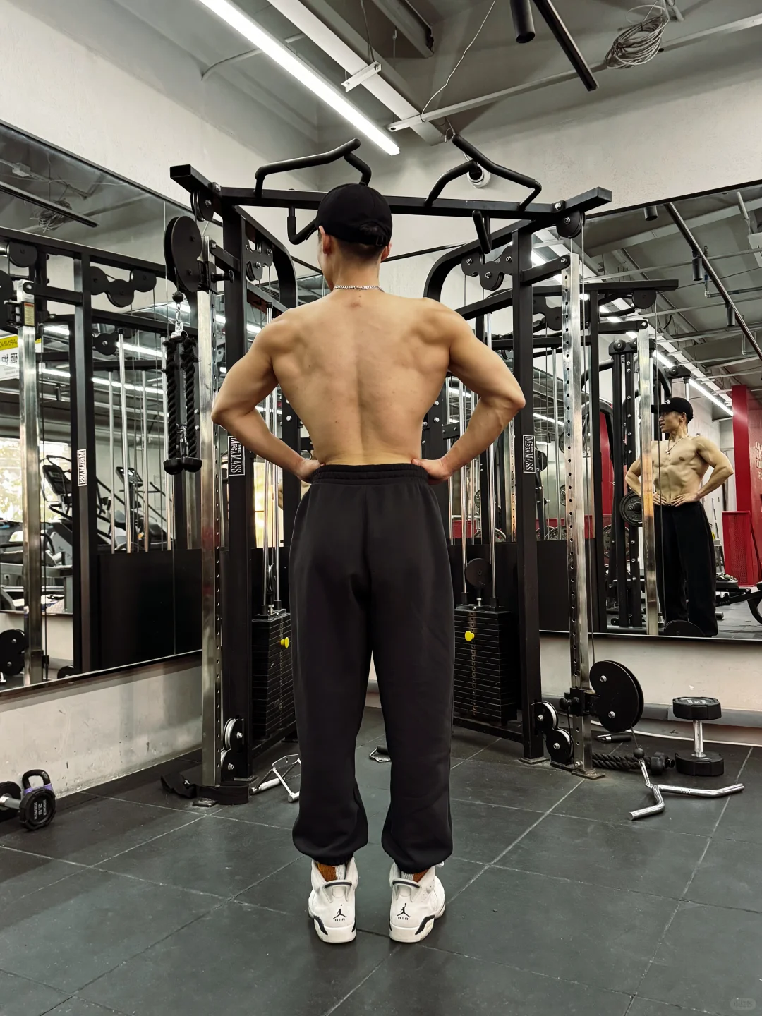 坚持不住的时候就看看镜子里的自己