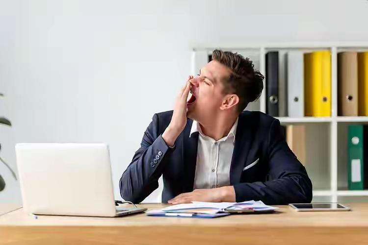 在这个快节奏的时代，睡眠似乎变成了奢侈品。我们总是在忙碌中挤出时间，却忽略了睡眠