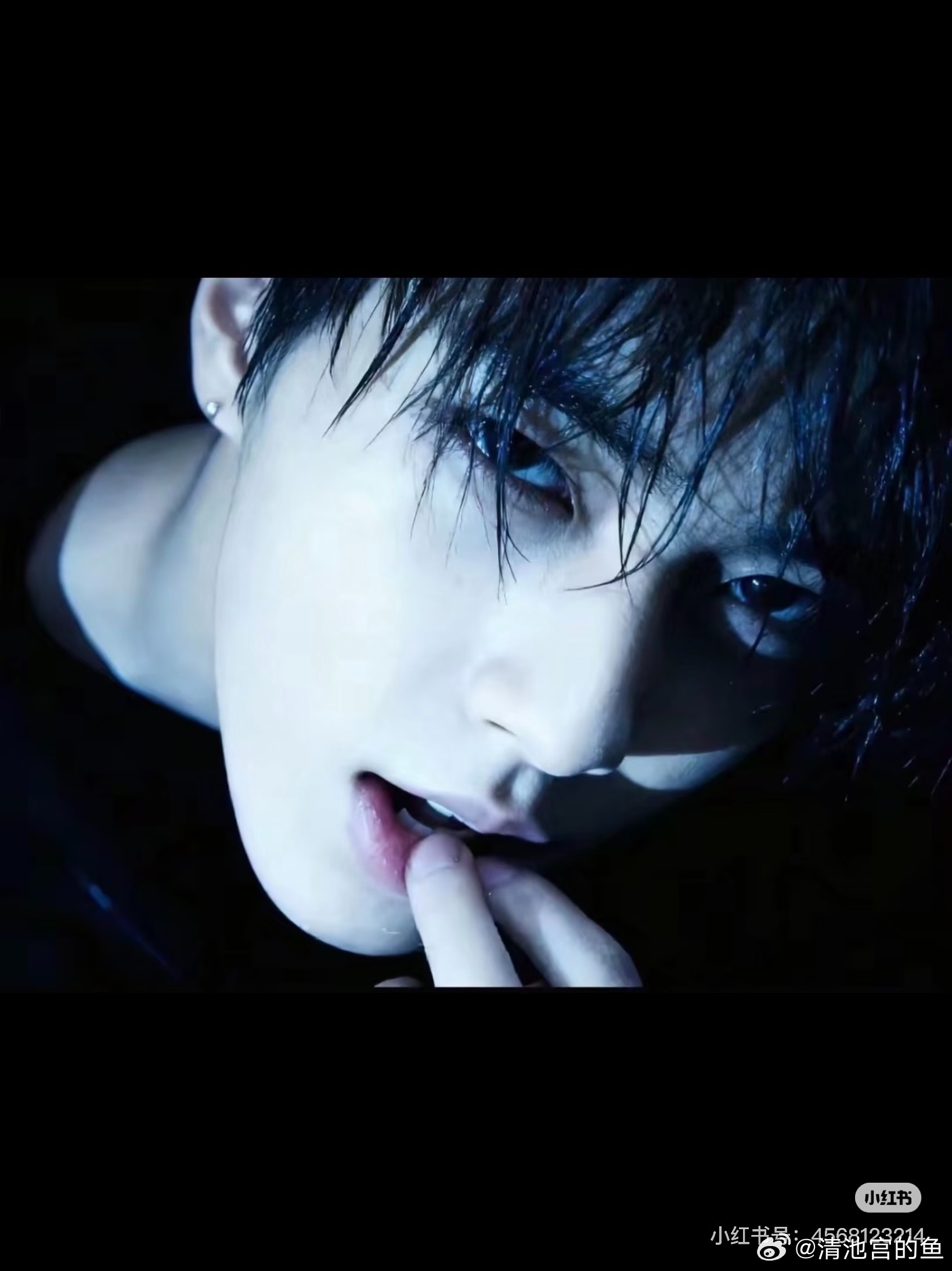 炎亚纶大战cp粉炎亚纶其实也是娱乐圈顶级颜值，无论古装还是现代装都是绝色，天生的