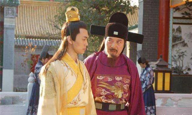 1402年，朱棣攻入南京，重金悬赏捉拿建文帝重臣齐泰。得知消息的他想要骑马逃到外