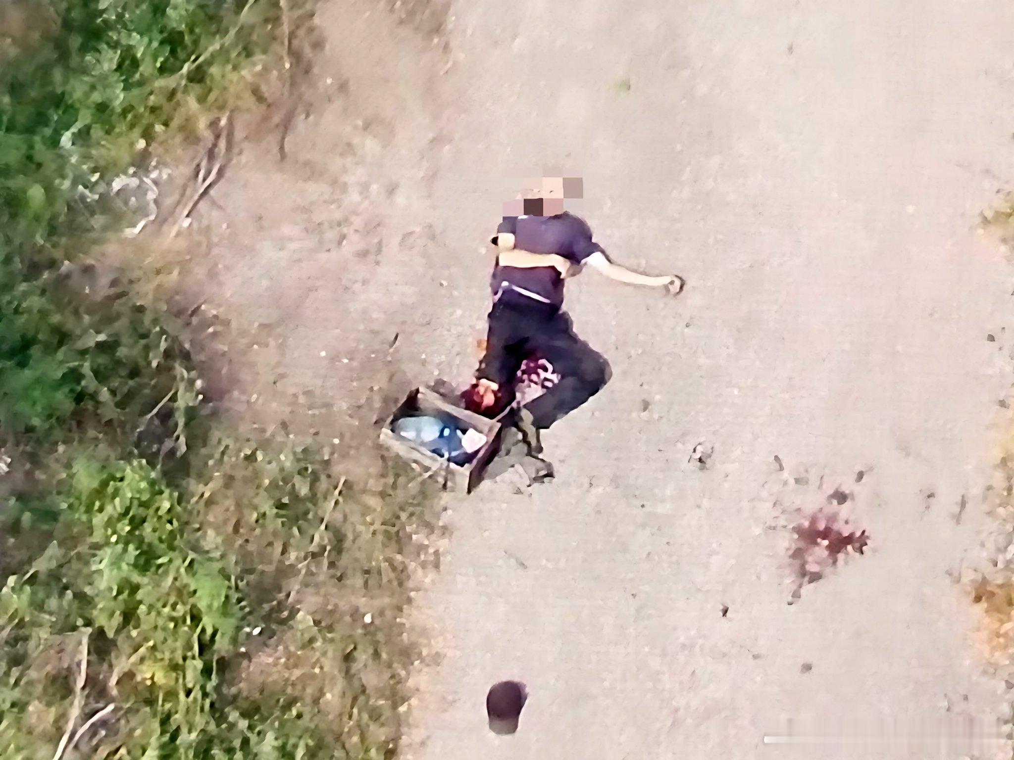 因为他是乌克兰人，男子一出门就被俄罗斯用无人机袭击身亡！ 