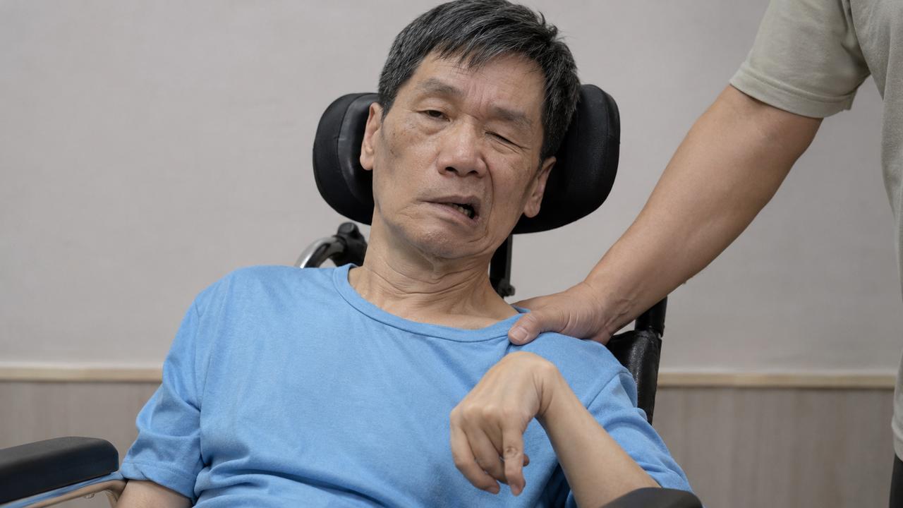 常年偏瘫手脚僵硬，一个经典中成药，疏通脑络、改善肢体伸屈困难

有没有发现一种情