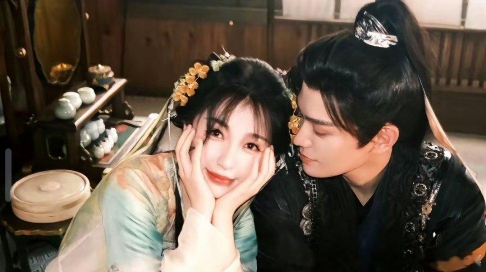 永夜星河[超话]  虞书欣连喊11声慕声   妙妙，这是的子期子期，这是我的妻子