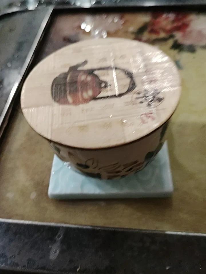 爱好茶酒。清清淡淡平平安安过一生！人生不过如此