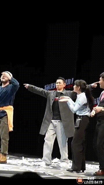 其实亮点不在刘德华身上，仔细看，谁才是亮点？