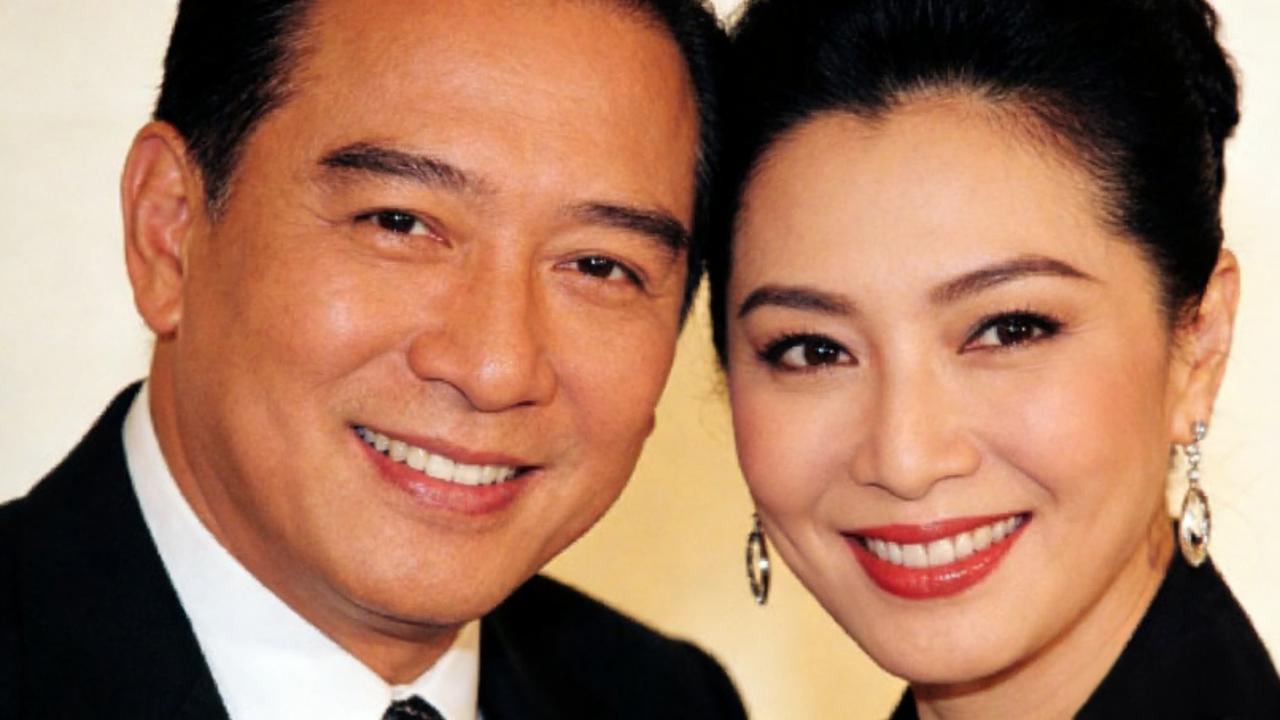 向华强直言与向太45年如一日：娱乐圈婚姻清流，这3个相处密码太好嗑
 
2025