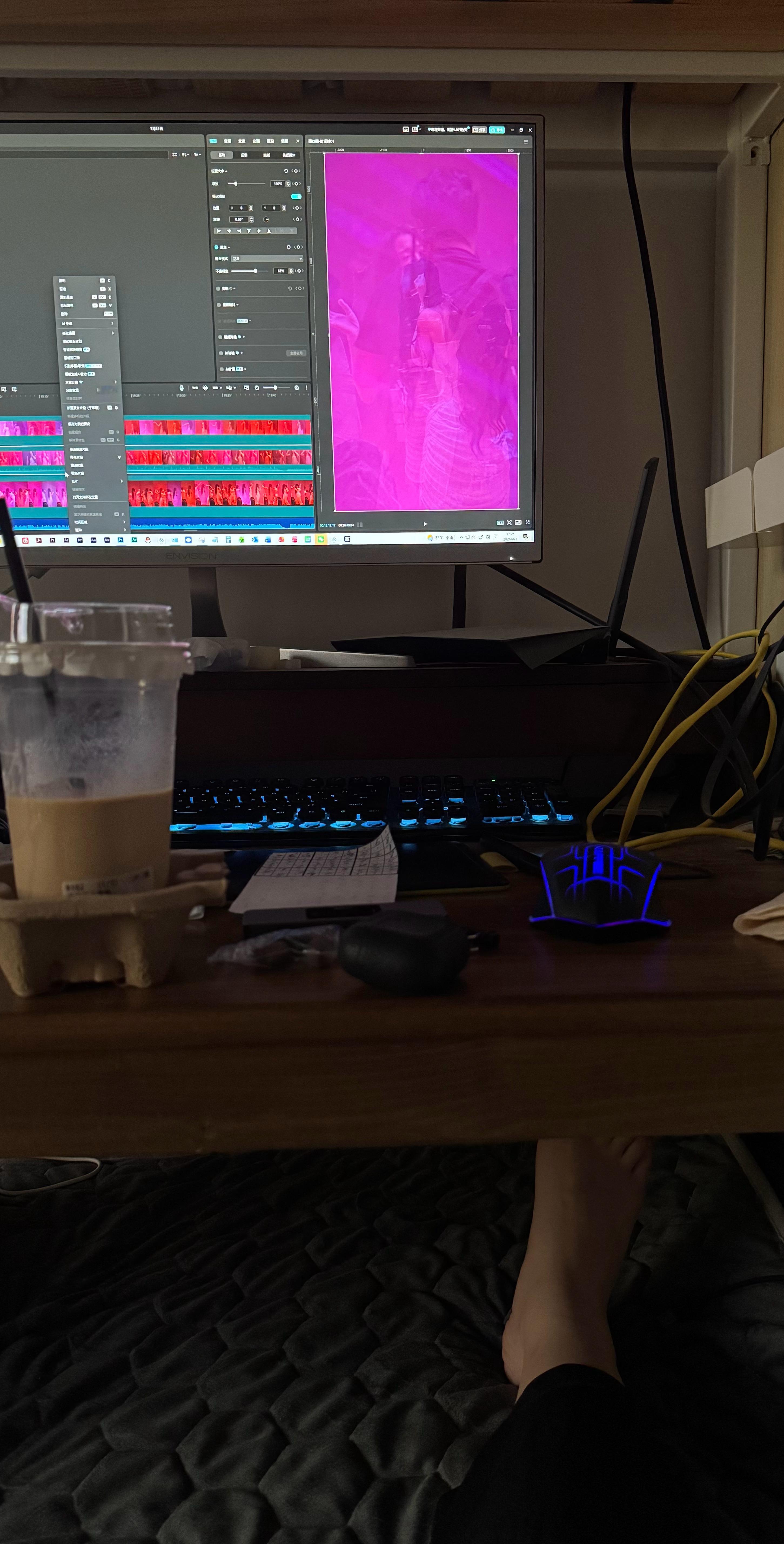 明天就要开拆了给我的下铺桌拍照留念一下 