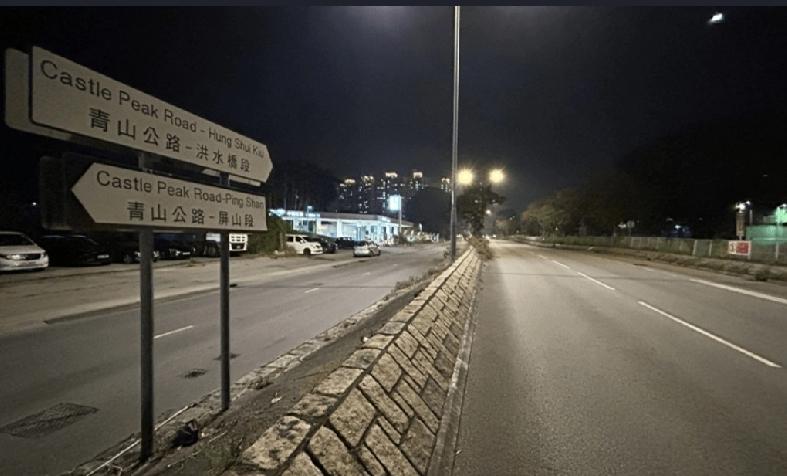 消息称，事件于今日（27日）下午2时许发生，警方在五柳路发现一辆黑色私家车形迹可