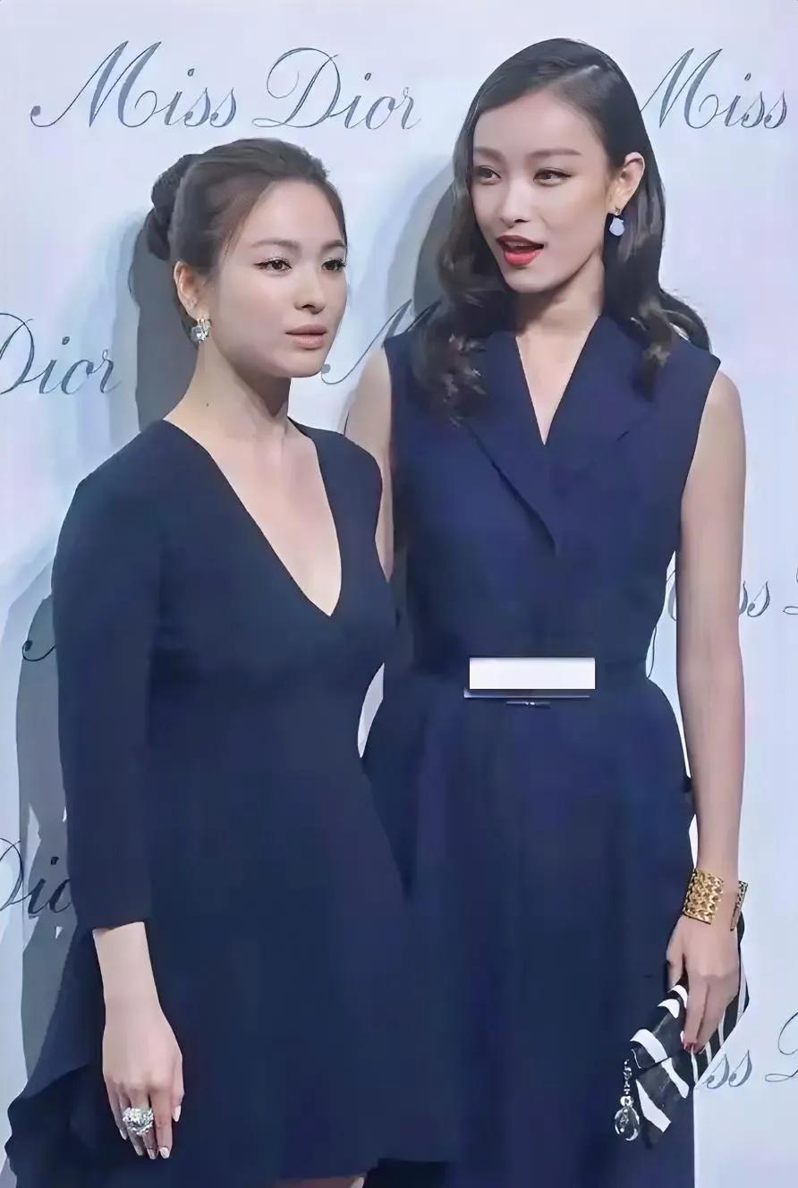 宋慧乔倪妮同框，还是倪妮漂亮，宋慧乔也太矮了，比起倪妮，宋慧乔不只是个子矮，输的