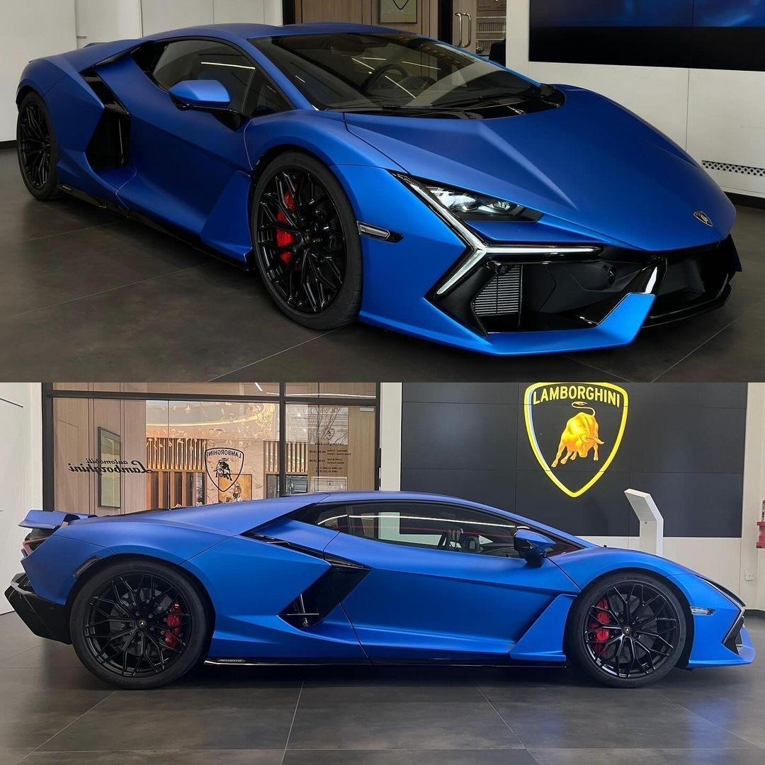 Lamborghini RevueltoBlu Eliadi Matt ​​​