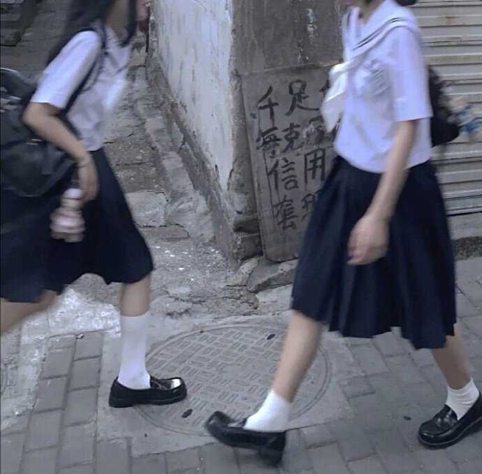 树是梧桐树城是南京城鸿是江边鸟您是心上人