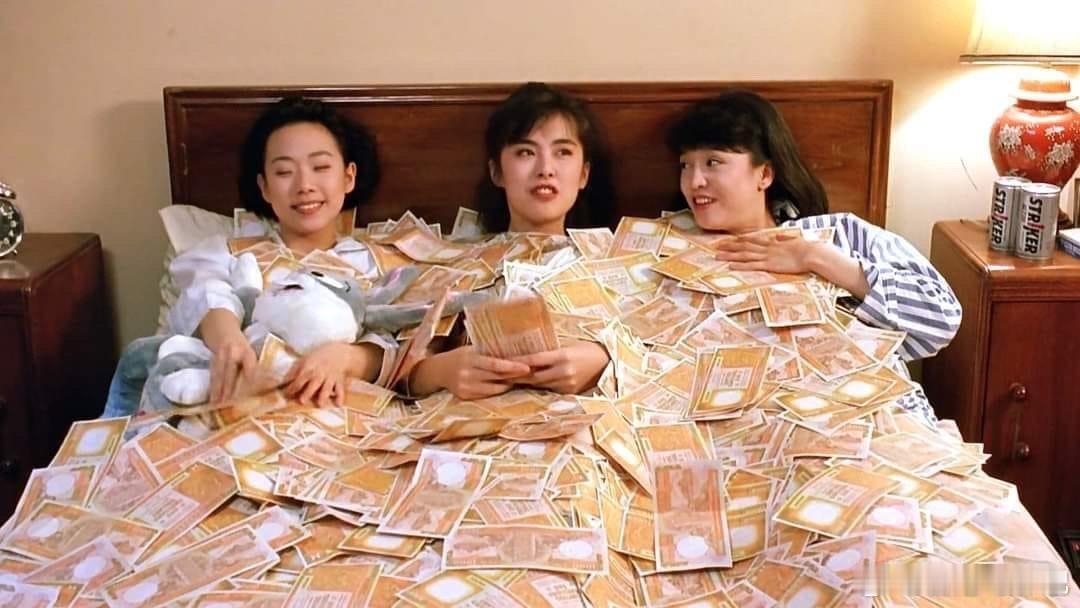 有钱真好，可以想退休就退休。 ​​​