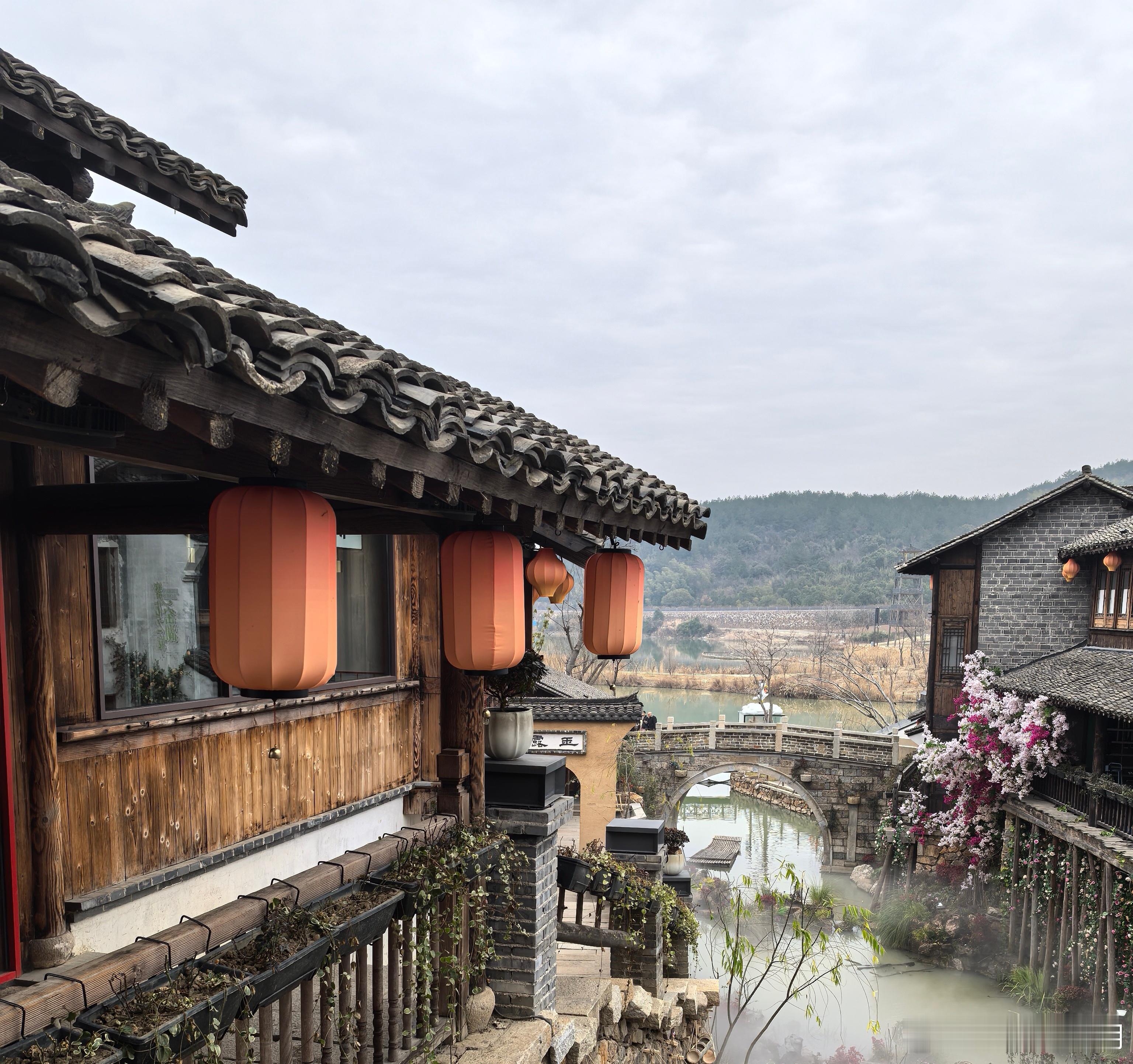 心里话         生活似拆盲盒，心态放正，惊喜就在下一刻………    