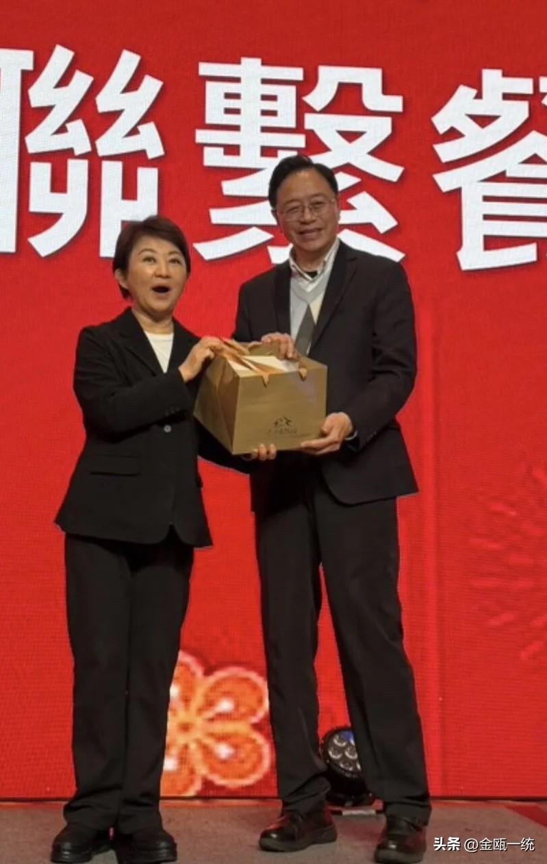 台中桃园团队会师 邱奕胜喊：未来由卢秀燕、张善政领军

国民党两大地方诸侯卢秀燕