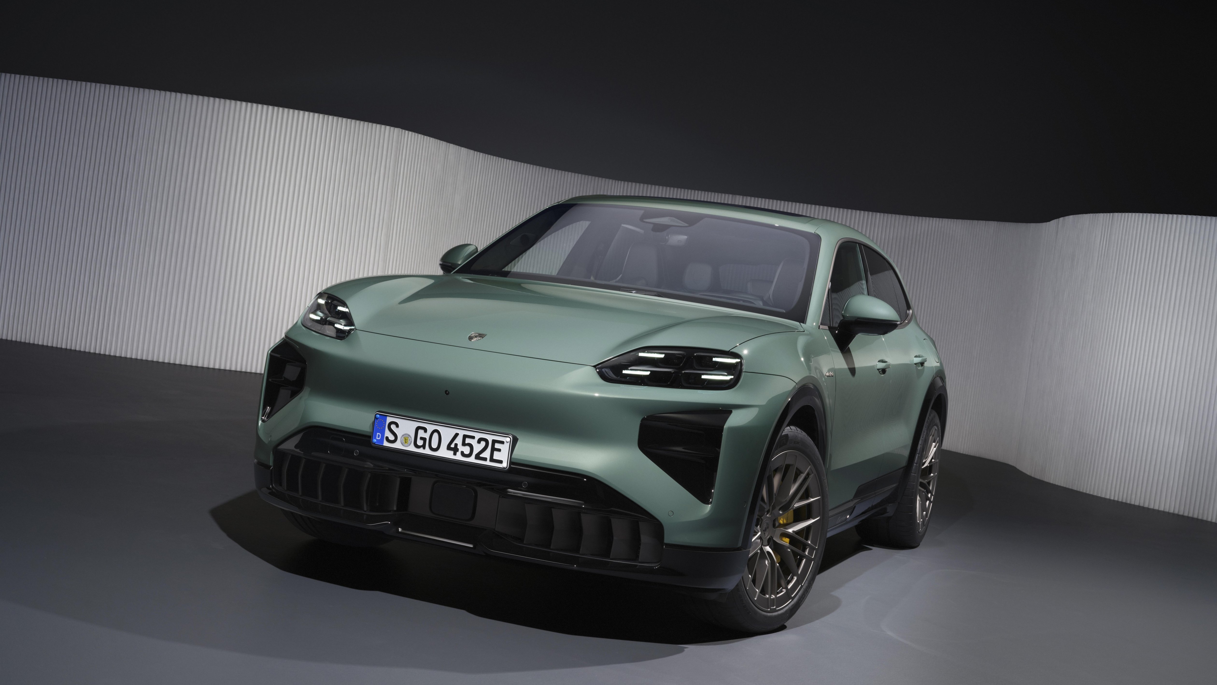 2026 Porsche Cayenne Turbo Electric 保时捷纯