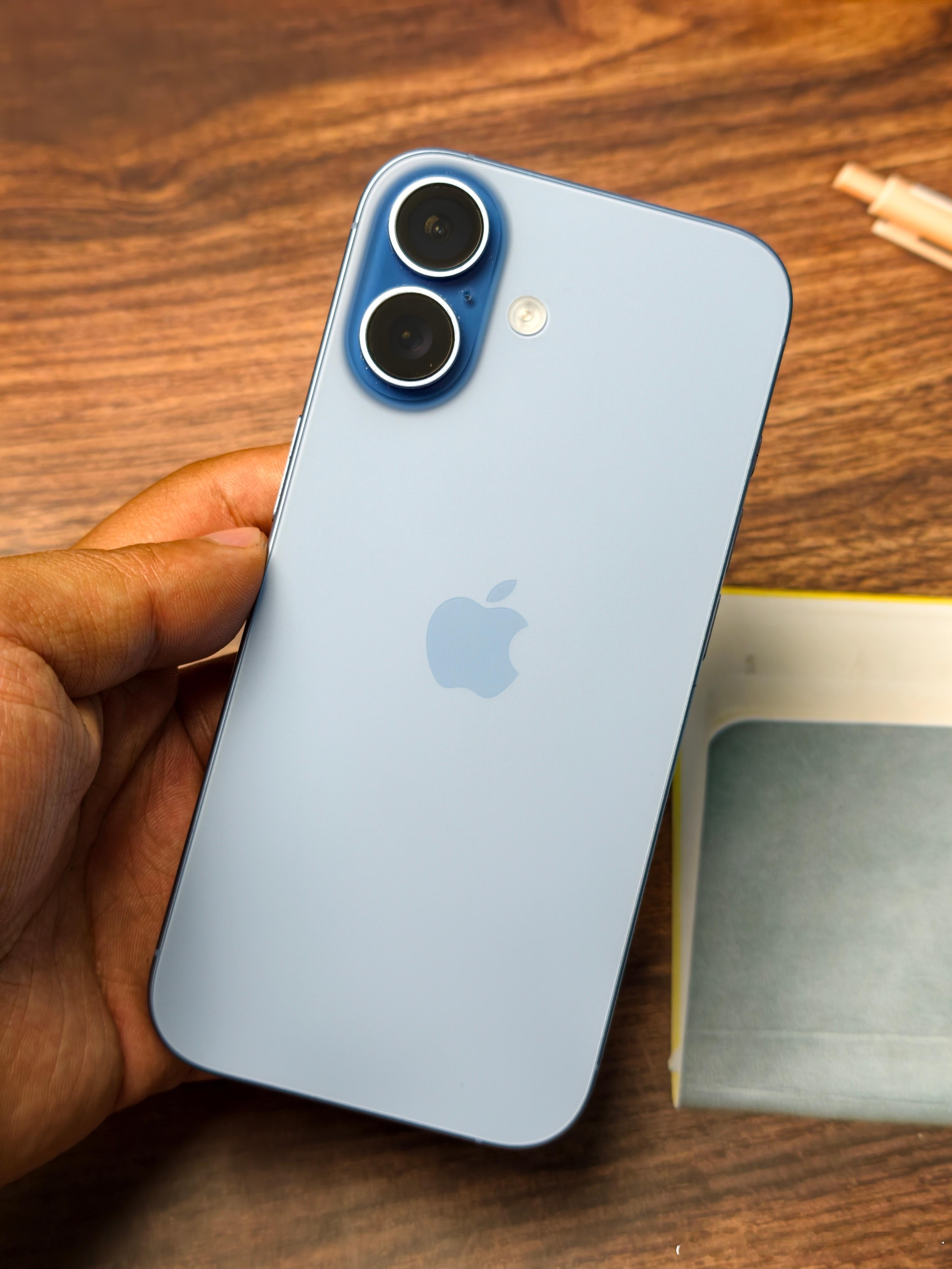 分析师称苹果降价是阳谋这个分析的有一定道理，iPhone降价后它的优势会不断扩大