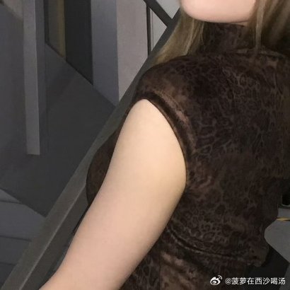 向着目标奔跑，何必在意折翼的翅膀，只要信心不死，就看的见方向，顺风适合行走，逆风
