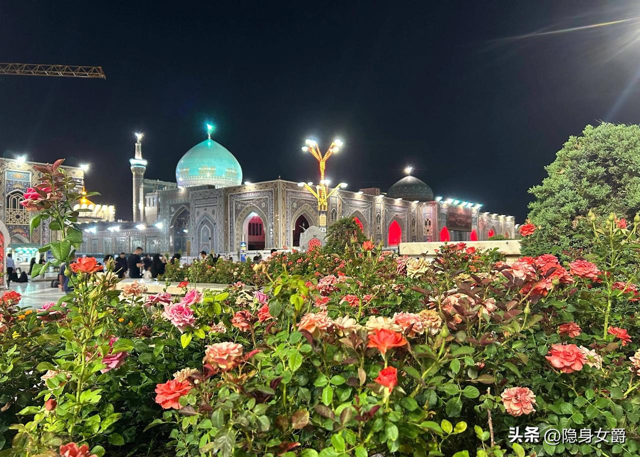 发现没有？
美伊陷入了口水战阶段，
美国的航母跑了，伊朗总统说不再向邻国发射导弹