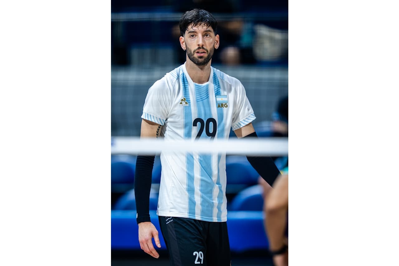 阿根廷男排被爆冷，3-2战胜芬兰🇫🇮男排（19-25，18-25，25-22