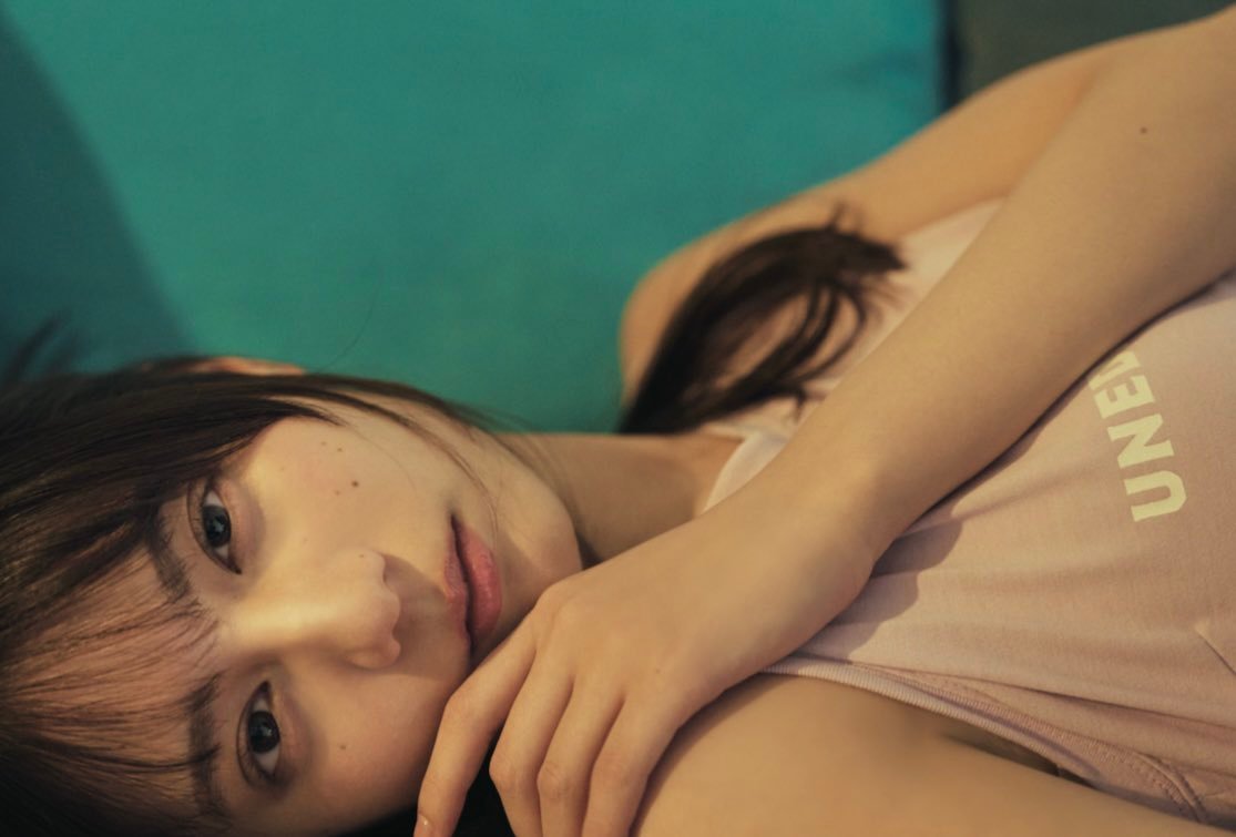 　小坂菜緒竹内希来里 　BUBKA