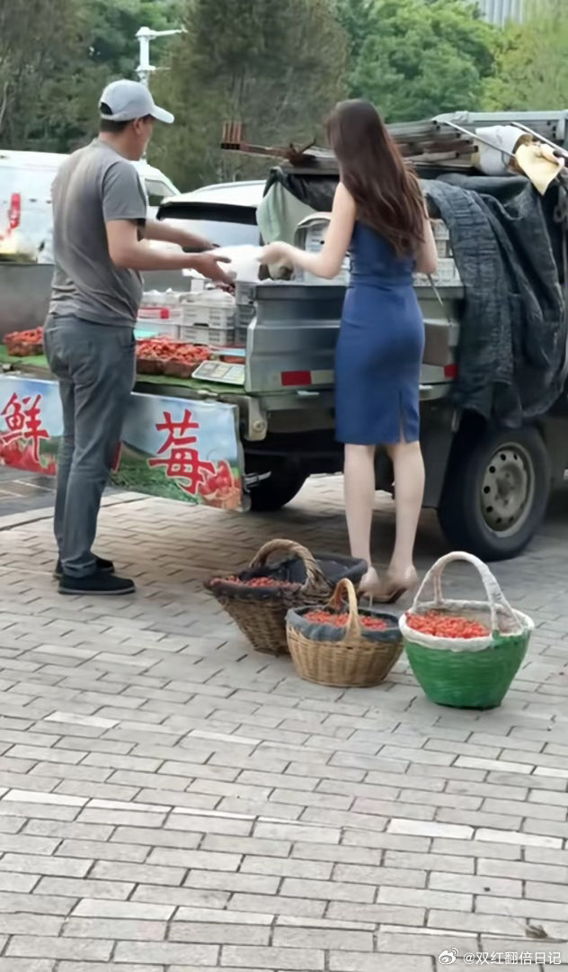 这身材，身高真的是极品啊，垂涎三尺 