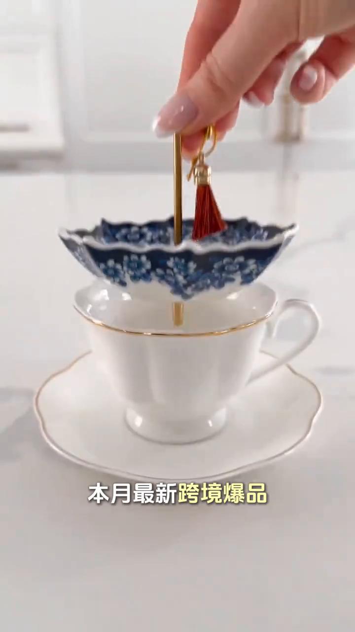 欢迎收看本月最新跨境爆品。
·第一个产品：这个产品最近一周内在TK爆了620万播