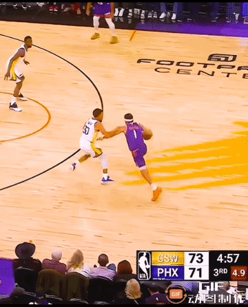 球鉴：NBA裁判，就知道哔哔哔吹哨子，库里哪里犯规了？