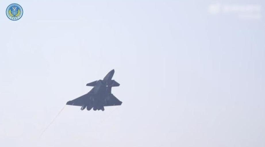 被围一天就不行了？绿媒控诉解放军“不讲武德”，赖清德也发声了

这两天岛内一些“