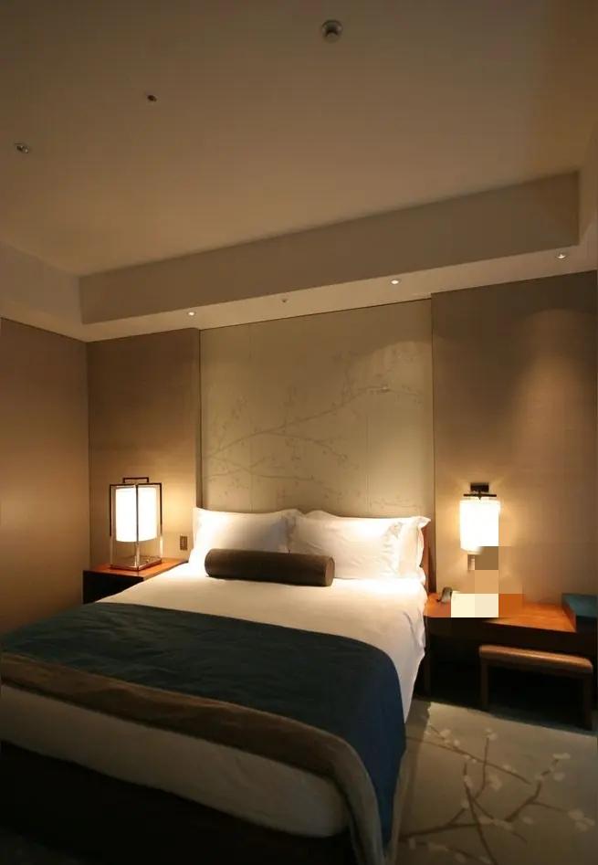 上海，一女子应邀与男子见面，并发生关系，按照约定，女子表现好，男子给了她5300