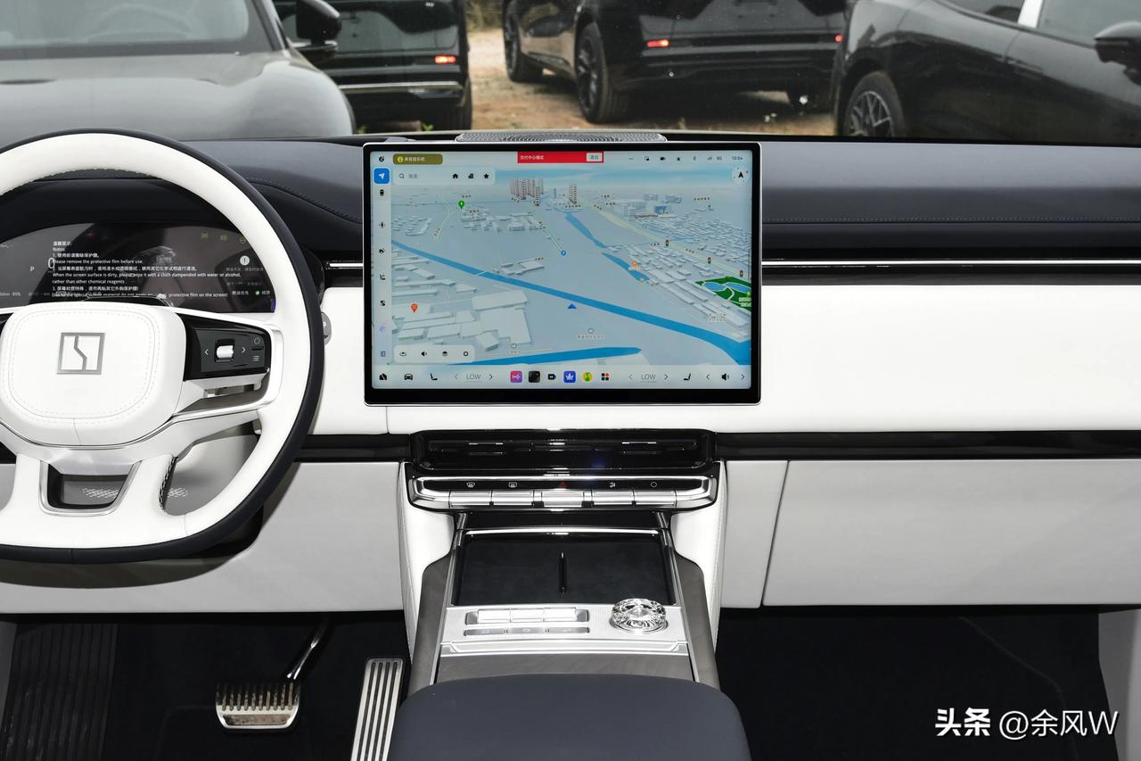 ? 燃油车会不会被新能源车淘汰?
燃油车短期内绝不会被彻底淘汰，但一定会被全面边