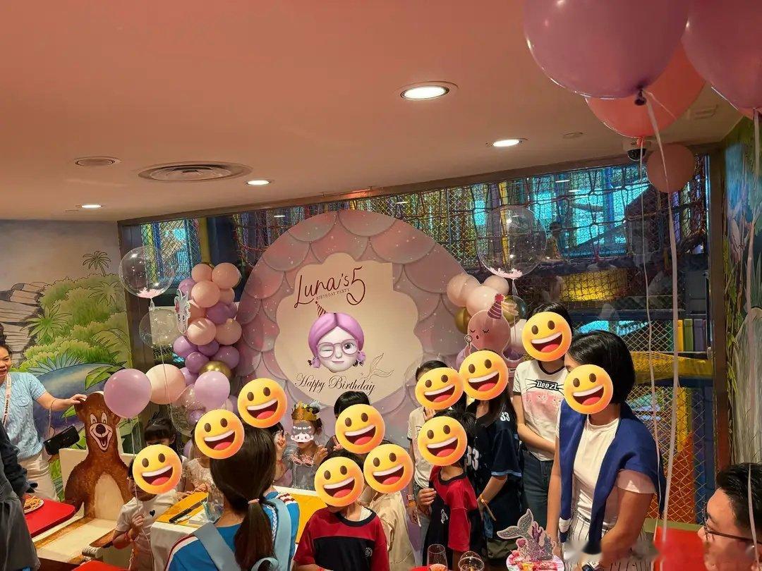 林峯张馨月为女儿庆祝5岁生日林峯张馨月为 Luna 办 5 岁生日派对也太有爱了