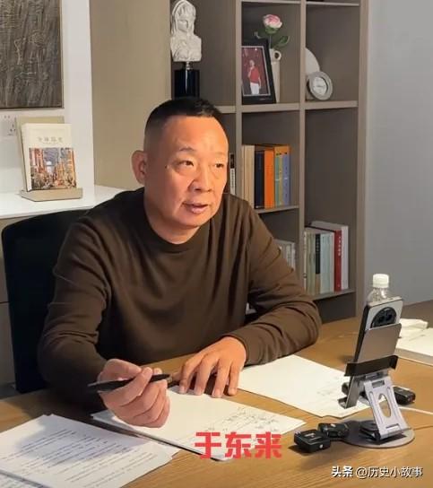 阳谋无解，功成身退，这才是商界最顶级的大智慧。于东来用退休、分钱、永不上市三步棋