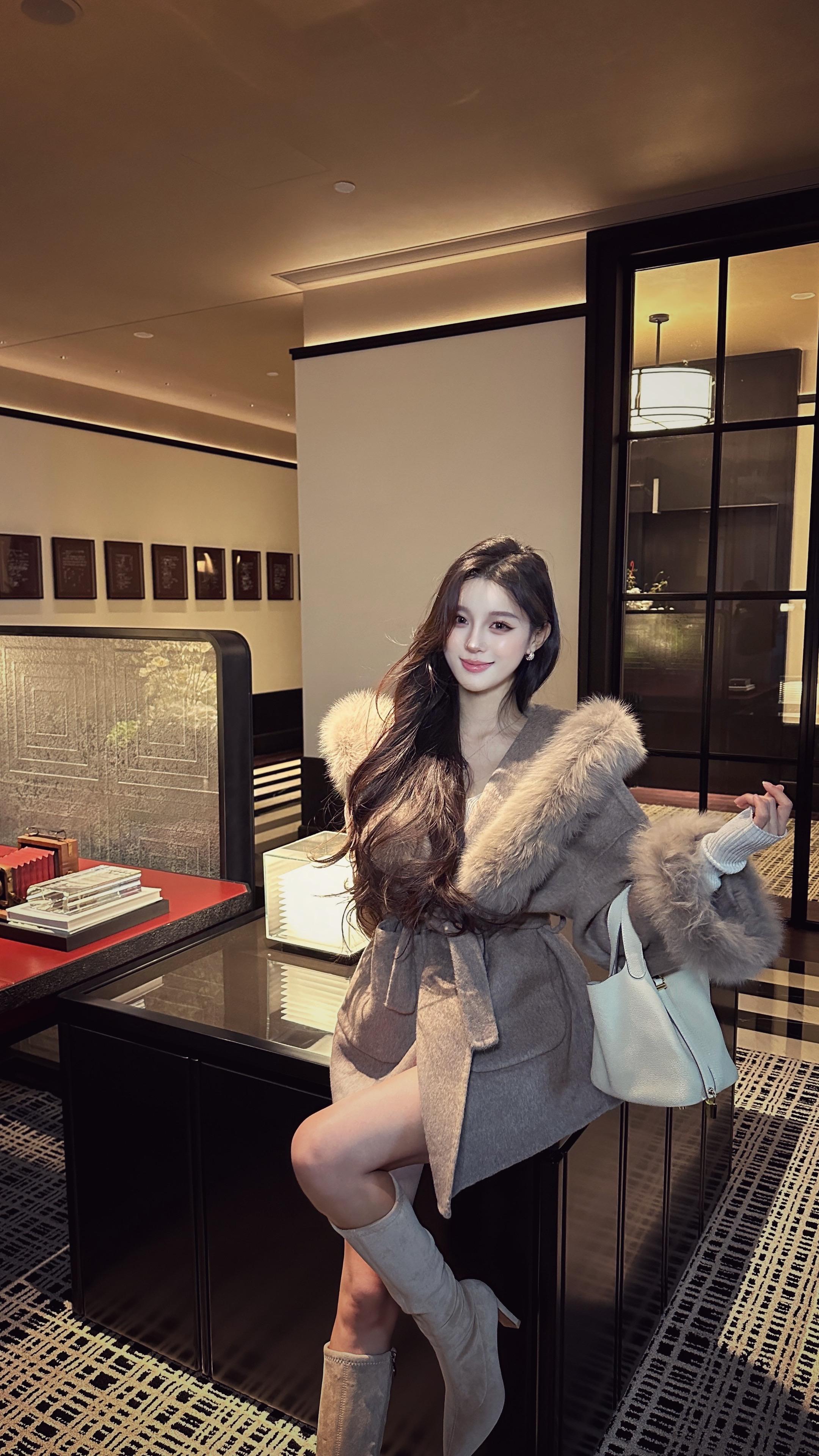 最好的心理医生是有钱和漂亮的自己