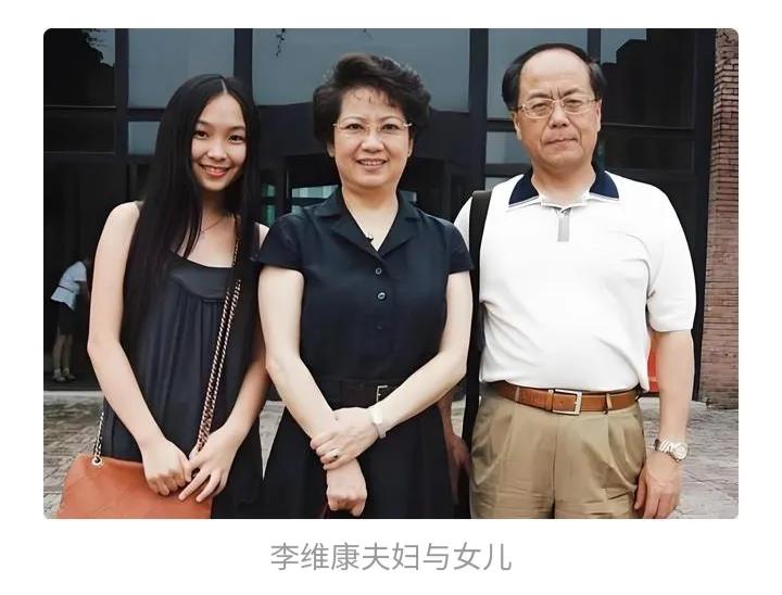 耿玉菲真的是一个一点也不让父母操心的孩子，上学父母无法接送没心理问题，还考上了北