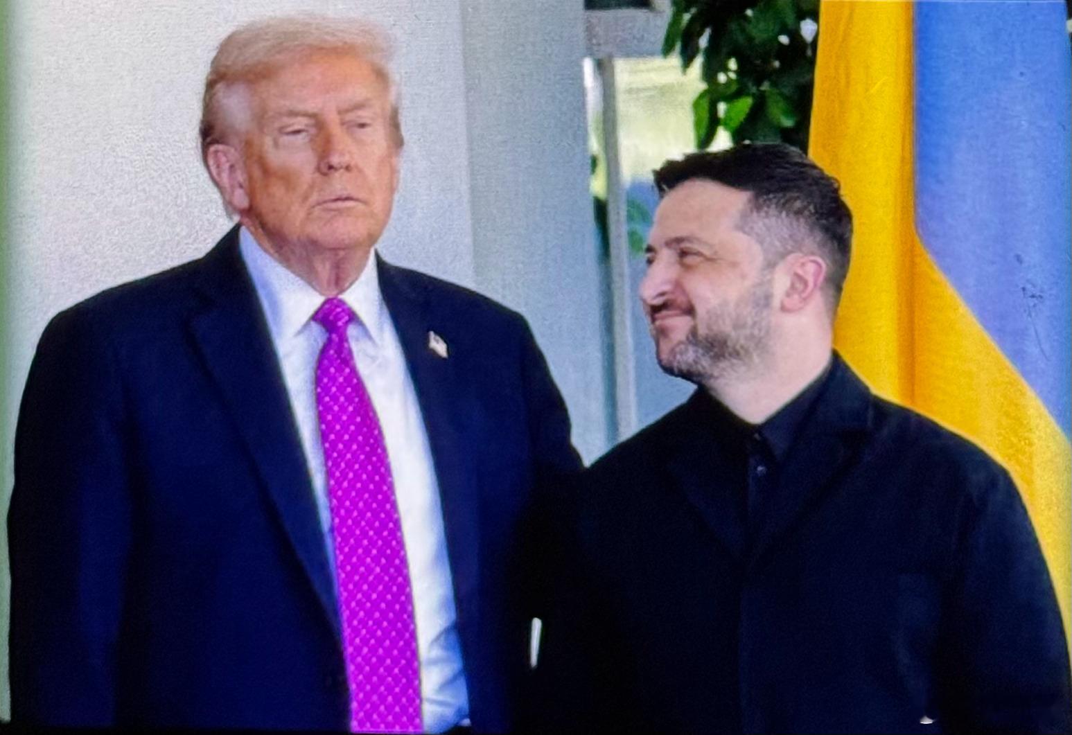 特朗普曾错误暗示，乌克兰总统泽连斯基在拖延战争以规避选举，而泽连斯基已用十分巧妙