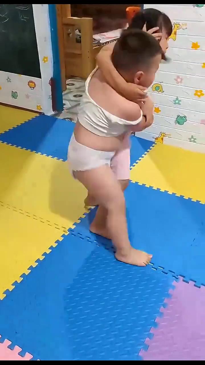 哈哈哈哈。