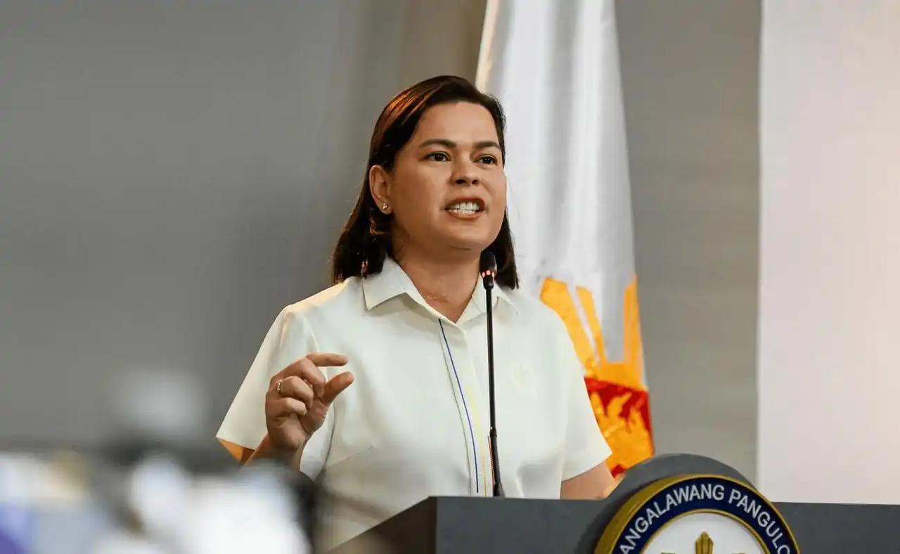 [月亮]第二个杜特尔特？菲律宾现任副总统莎拉，一句话点破了菲律宾的死结——没有独