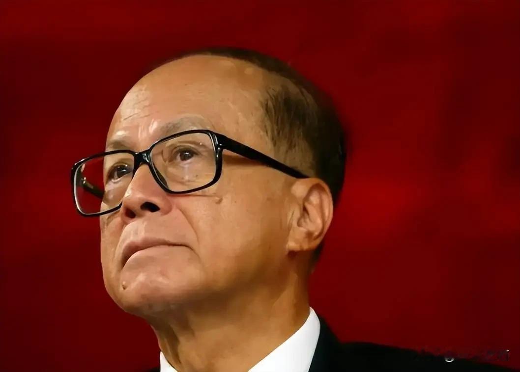 退出英国电讯,李嘉诚的455亿港元难言之隐

5月5日,长江和记实业以43亿英镑