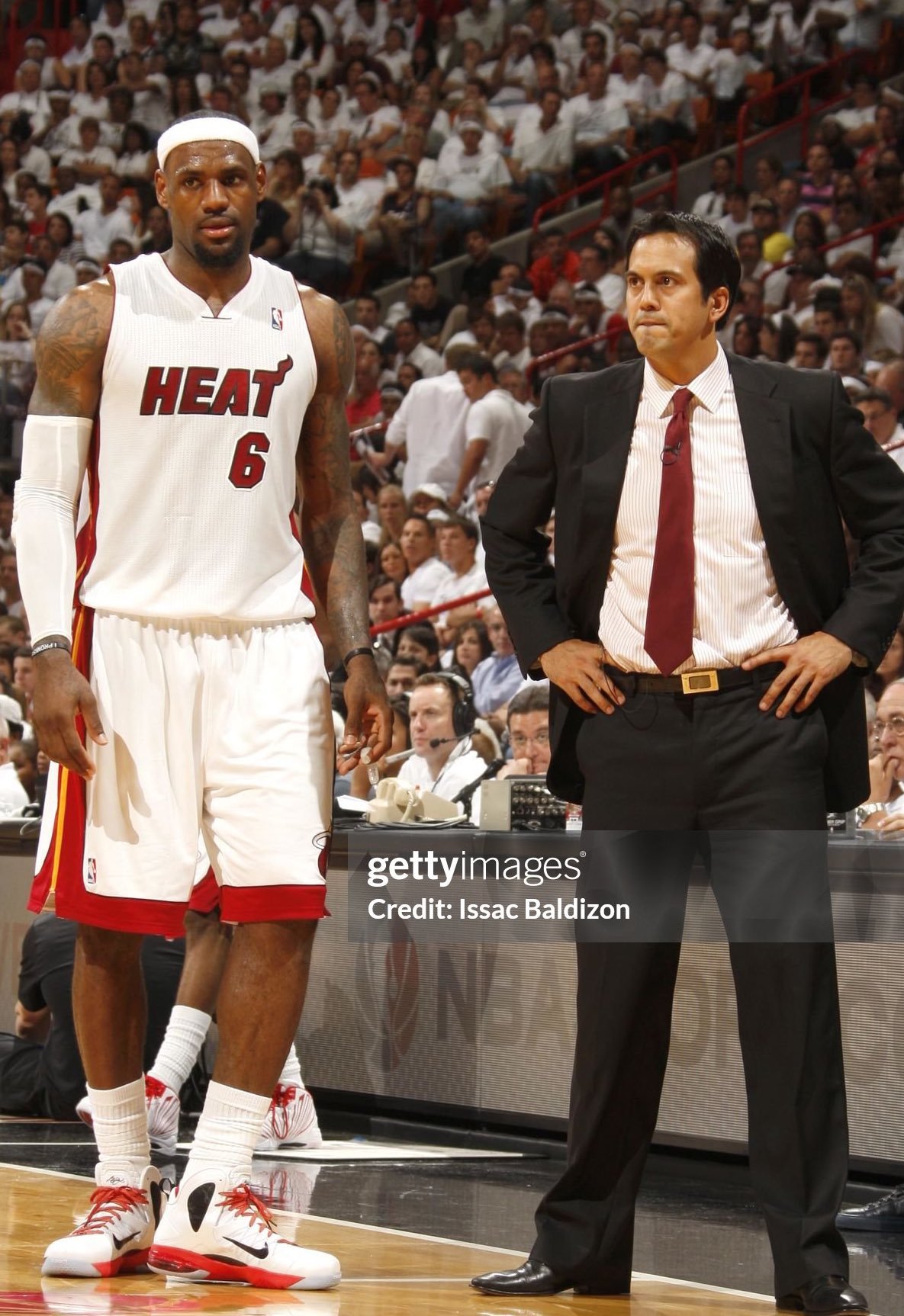 埃里克·斯波尔斯特拉谈勒布朗：“他不仅在与整个联盟竞争，还在与时间之父对抗...