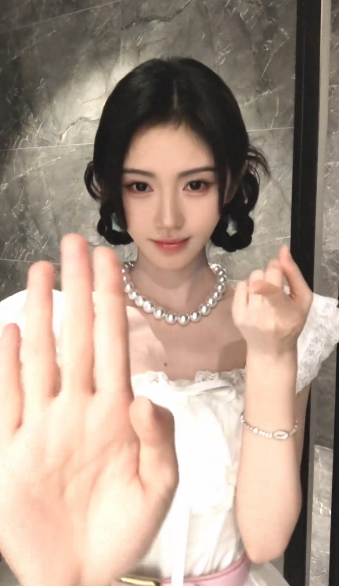 啊啊啊啊啊随手一截的如来神掌我笑晕了😆 