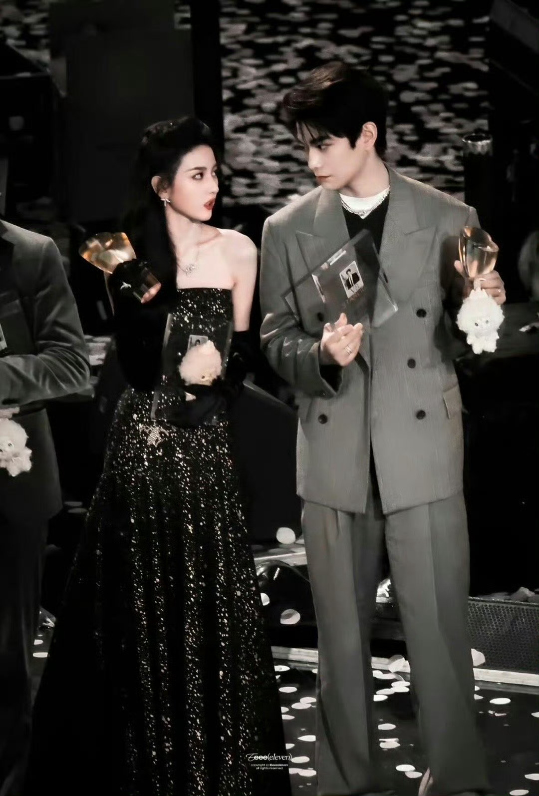 司宫令路透丁禹兮宋祖儿这颜值也太搭了！开机路透颜值双双在线，CP感直接拉满，太期