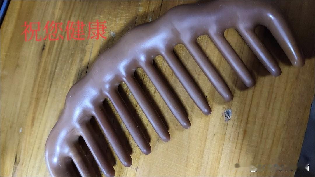 人老了，老伴不在了，我们该依靠谁俗话说养儿能防老，但是目前情况来看，更多的是儿在