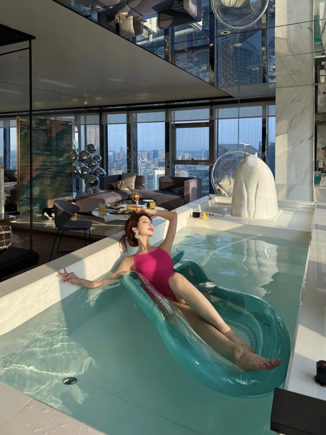 存一组豪华酒店拍照姿势📷🤳