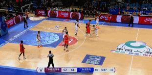 我相信新成员的优秀表现会给队友带来正向的刺激，萨林杰连得5分，比赛的胜负悬念快要